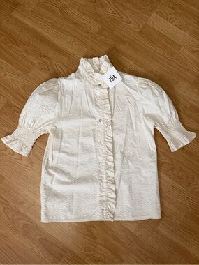 ZÚA Cream Ruffle Front Puff Sleeve Blouse